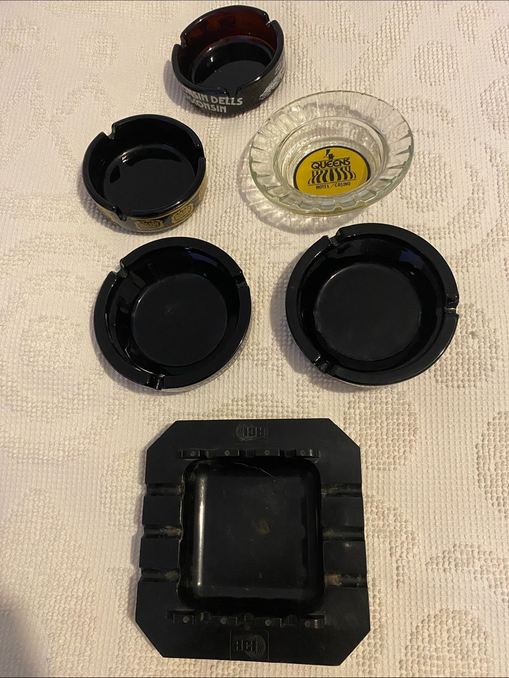 Vintage Casino & Black Glass Ashtray Lot, no damage. Six total
